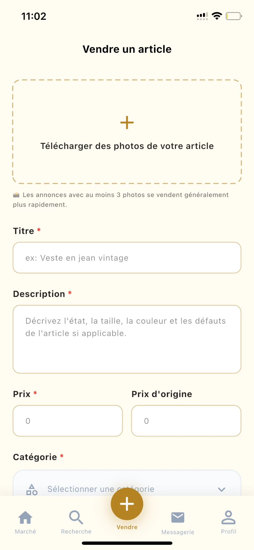 Écran de dépôt d'annonce de l'application Djarna : ajout de photos, titre, description, prix et catégorie